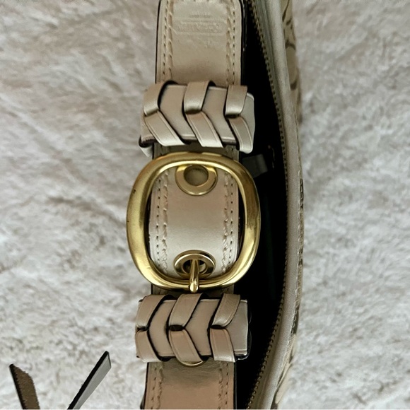 Vintage Canvas Coach Logo Shoulder Bag - Picture 4 of 11